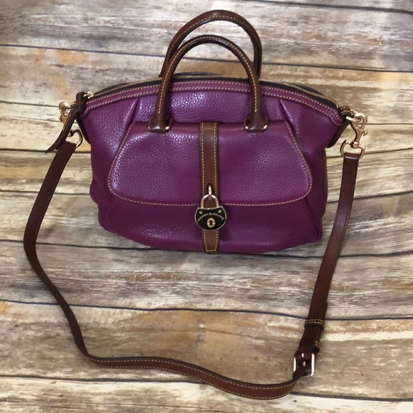 Dooney & Bourke Handbags - Dooney & Bourke bag😍😍😍